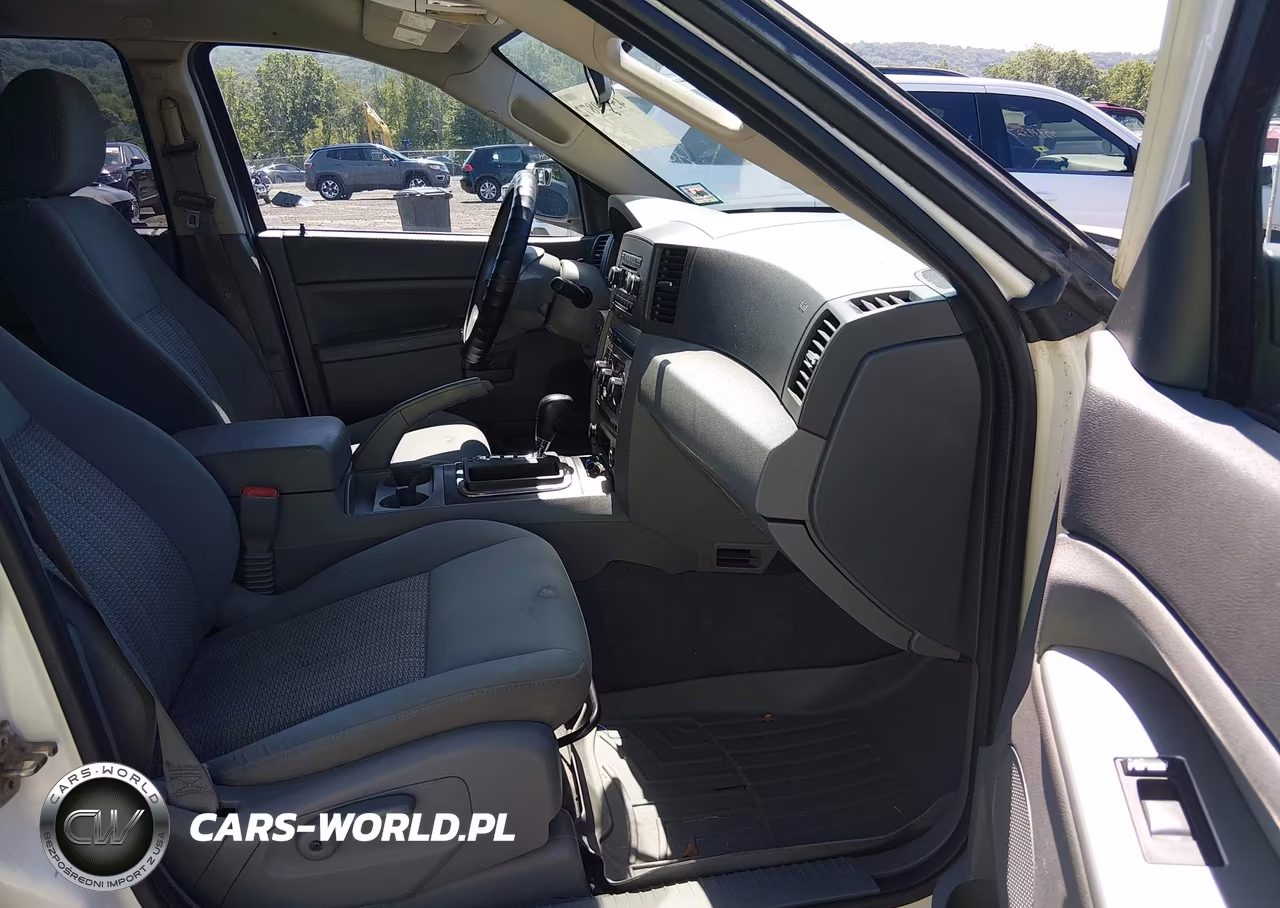 2007 Jeep Grand Cherokee Laredo-Columbia-Freedom VIN:1J8GR48K57C615498 - 5