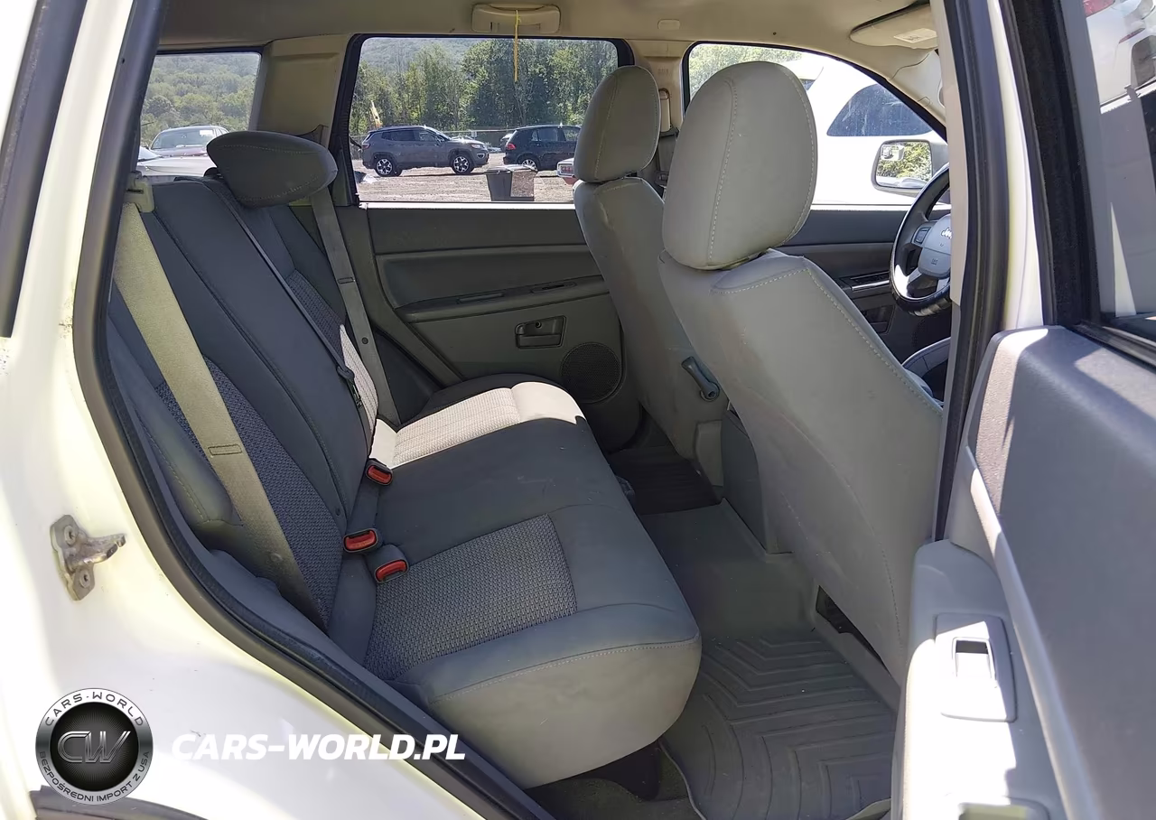 2007 Jeep Grand Cherokee Laredo-Columbia-Freedom VIN:1J8GR48K57C615498 - 8