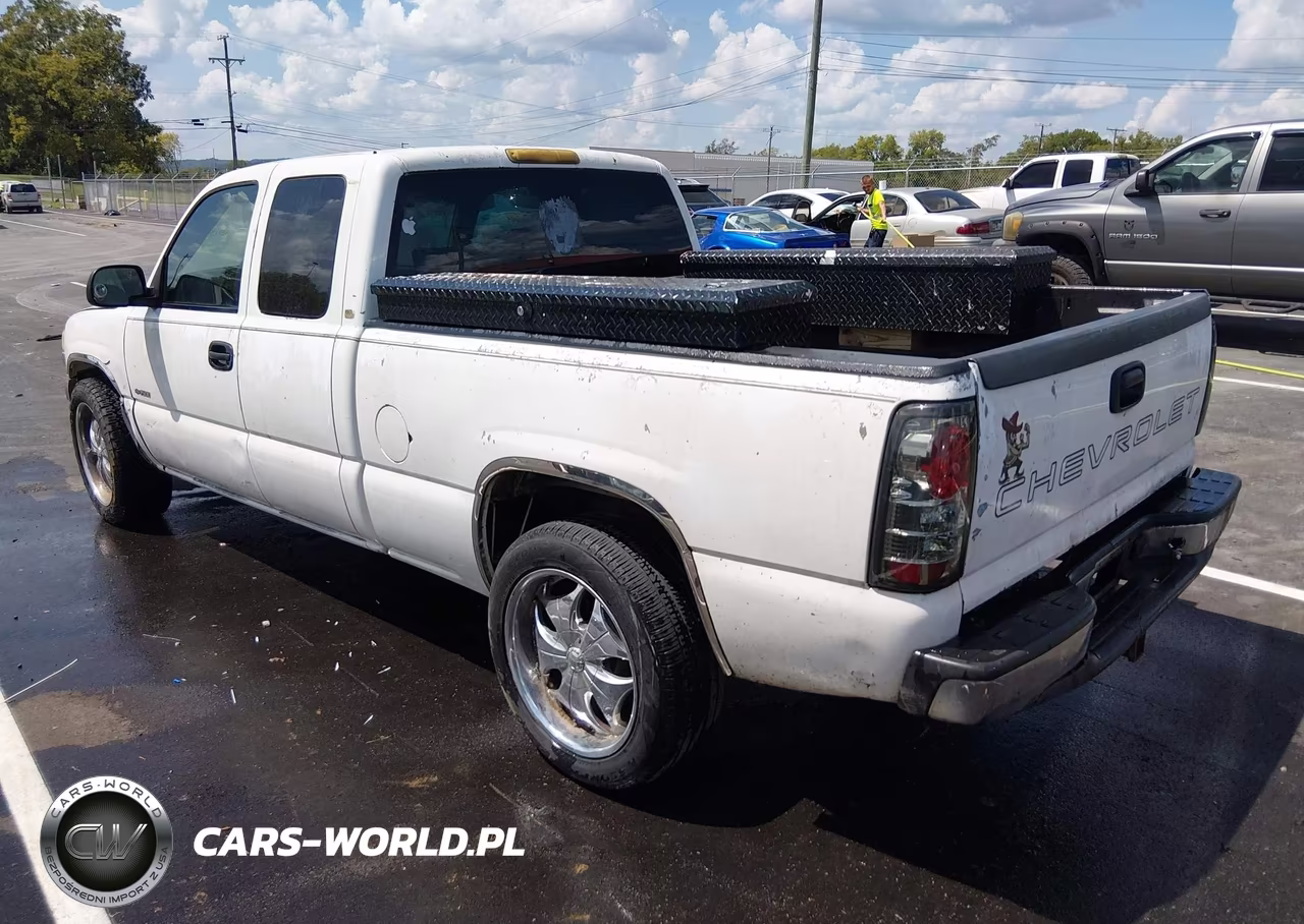2002 Chevrolet Silverado 1500 VIN:2GCEC19W321393087 - 3