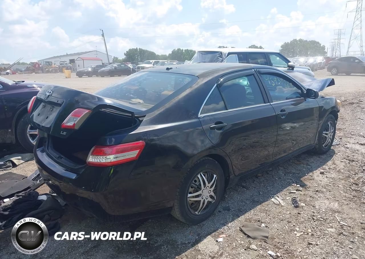 2010 Toyota Camry Le VIN:4T4BF3EKXAR071429 - 4