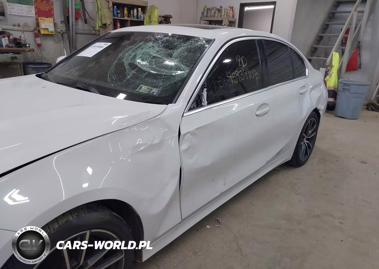 2021 BMW 330I VIN:3MW5R1J05M8B77085 - 6