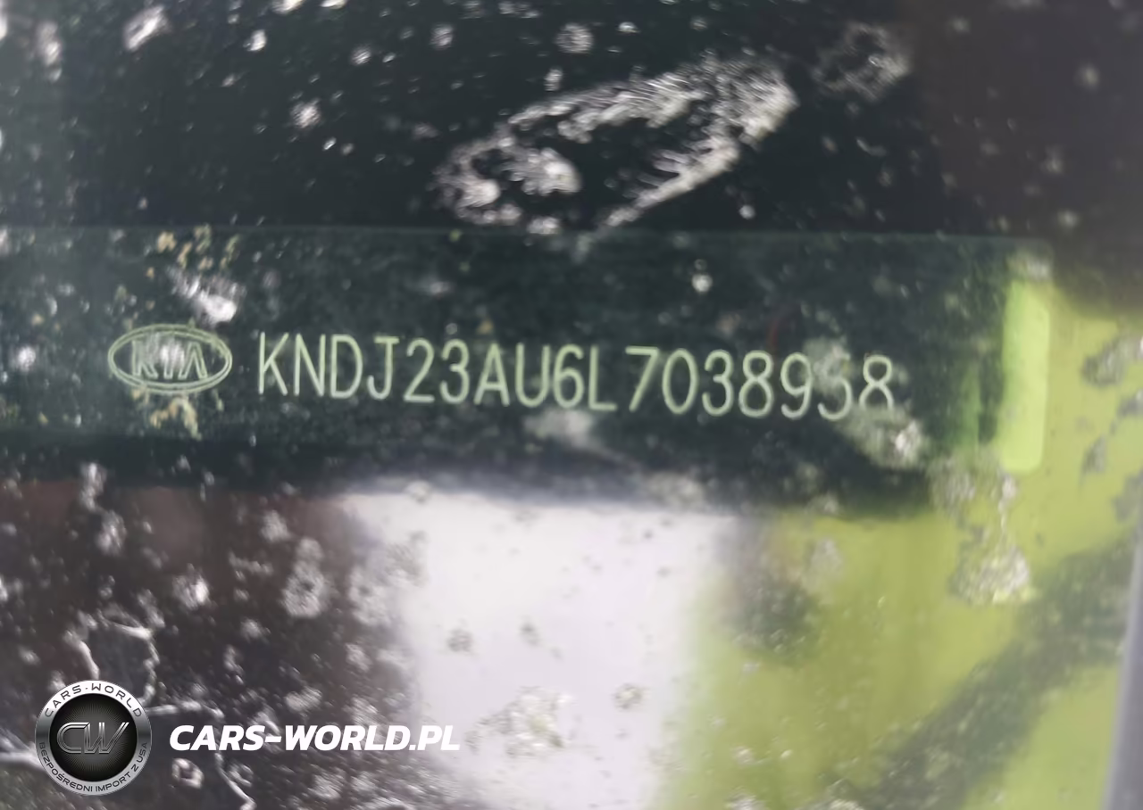 2020 Kia Soul S VIN:KNDJ23AU6L7038958 - 17