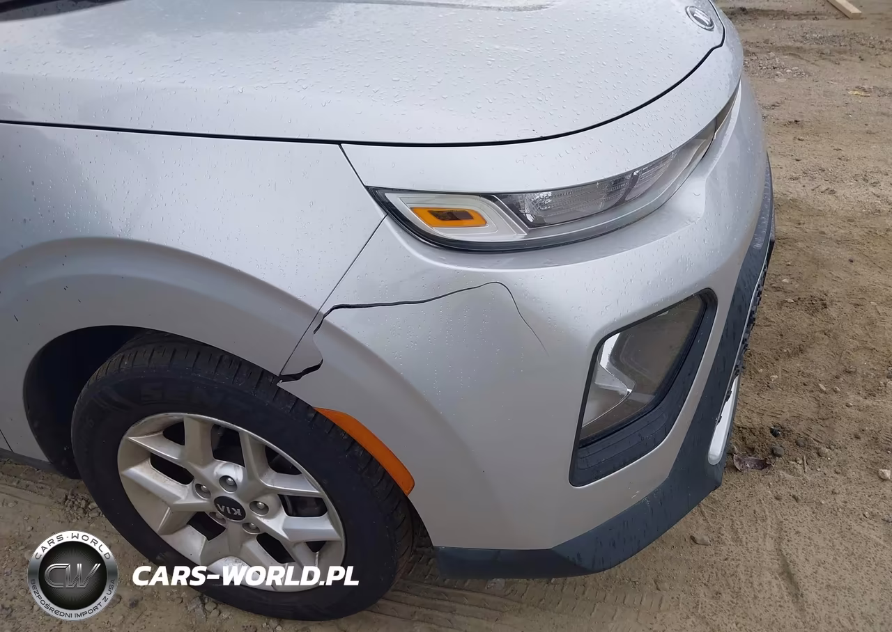 2020 Kia Soul S VIN:KNDJ23AU6L7038958 - 19