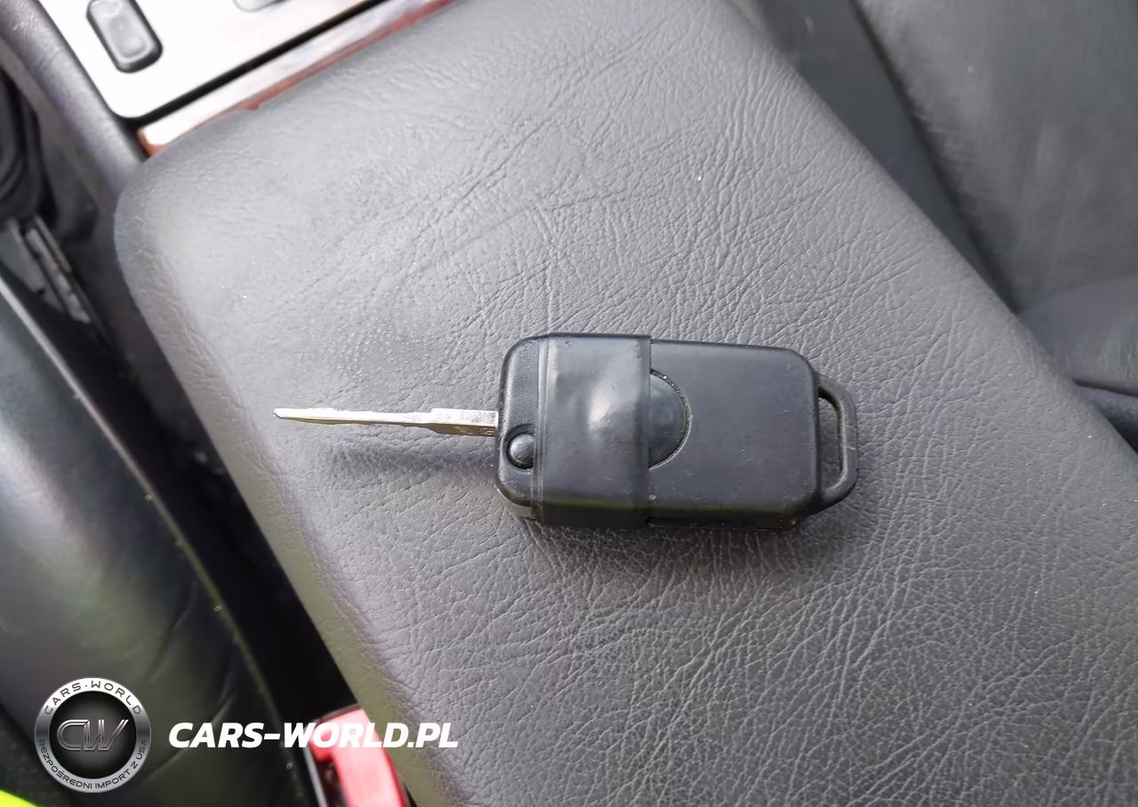 1997 Mercedes-Benz E 420 VIN:WDBJF72F8VA584371 - 11