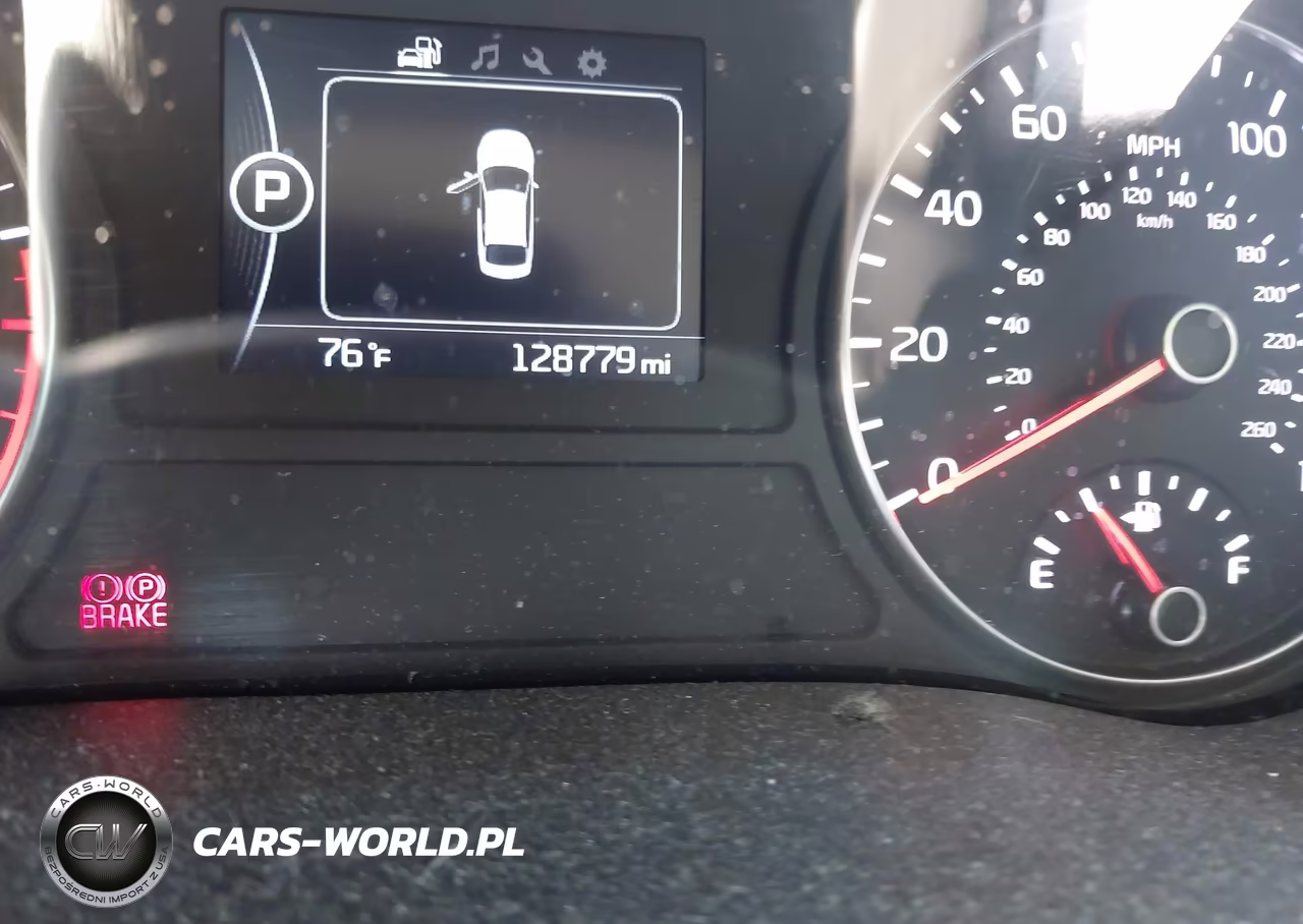 2018 Kia Optima Lx VIN:KNAGT4L30J5217133 - 15