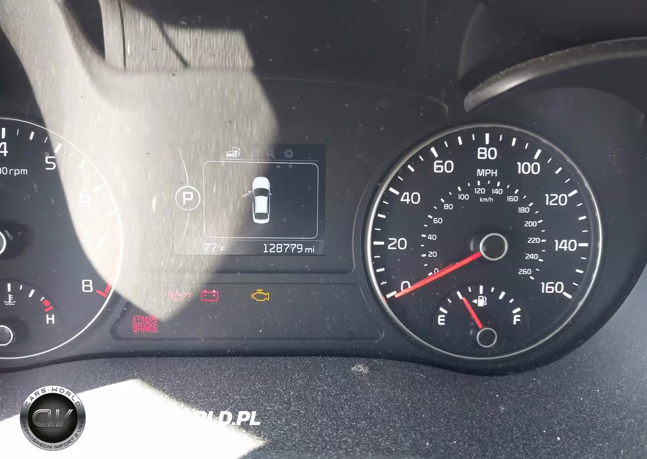 2018 Kia Optima Lx VIN:KNAGT4L30J5217133 - 7