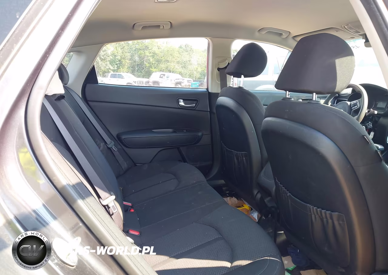2018 Kia Optima Lx VIN:KNAGT4L30J5217133 - 8