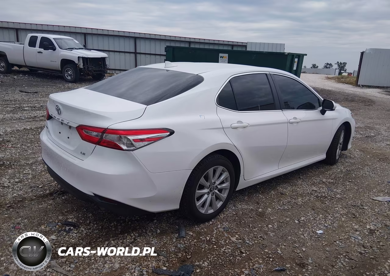 2020 Toyota Camry Le VIN:4T1C11AK3LU910623 - 4