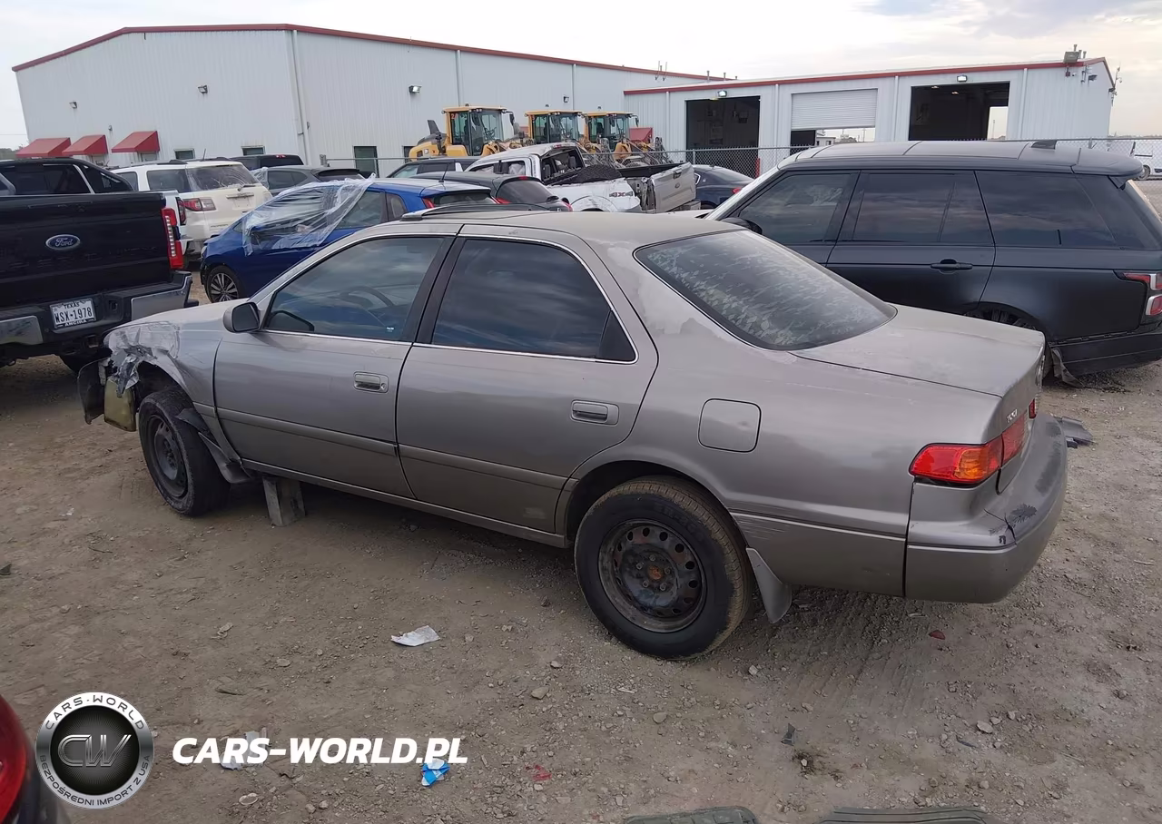 2001 Toyota Camry Le VIN:JT2BG22K510556829 - 15