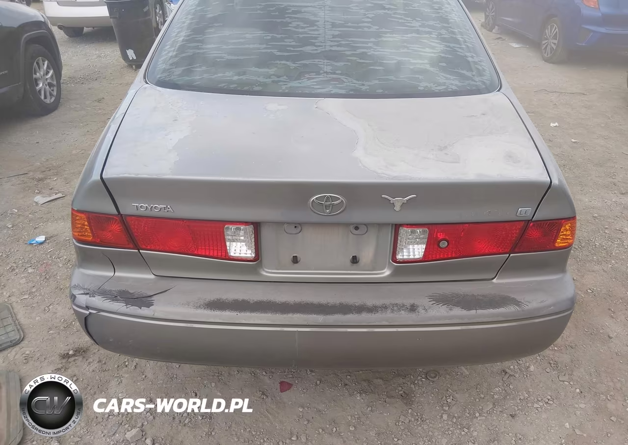 2001 Toyota Camry Le VIN:JT2BG22K510556829 - 17