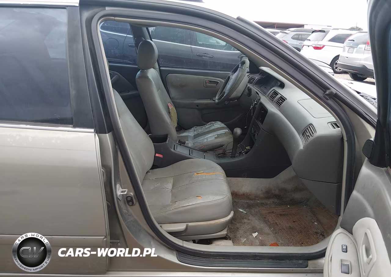 2001 Toyota Camry Le VIN:JT2BG22K510556829 - 5