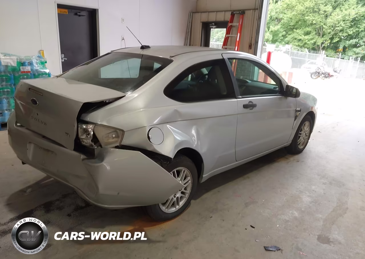 2008 Ford Focus Se-Ses VIN:1FAHP33N48W124651 - 4