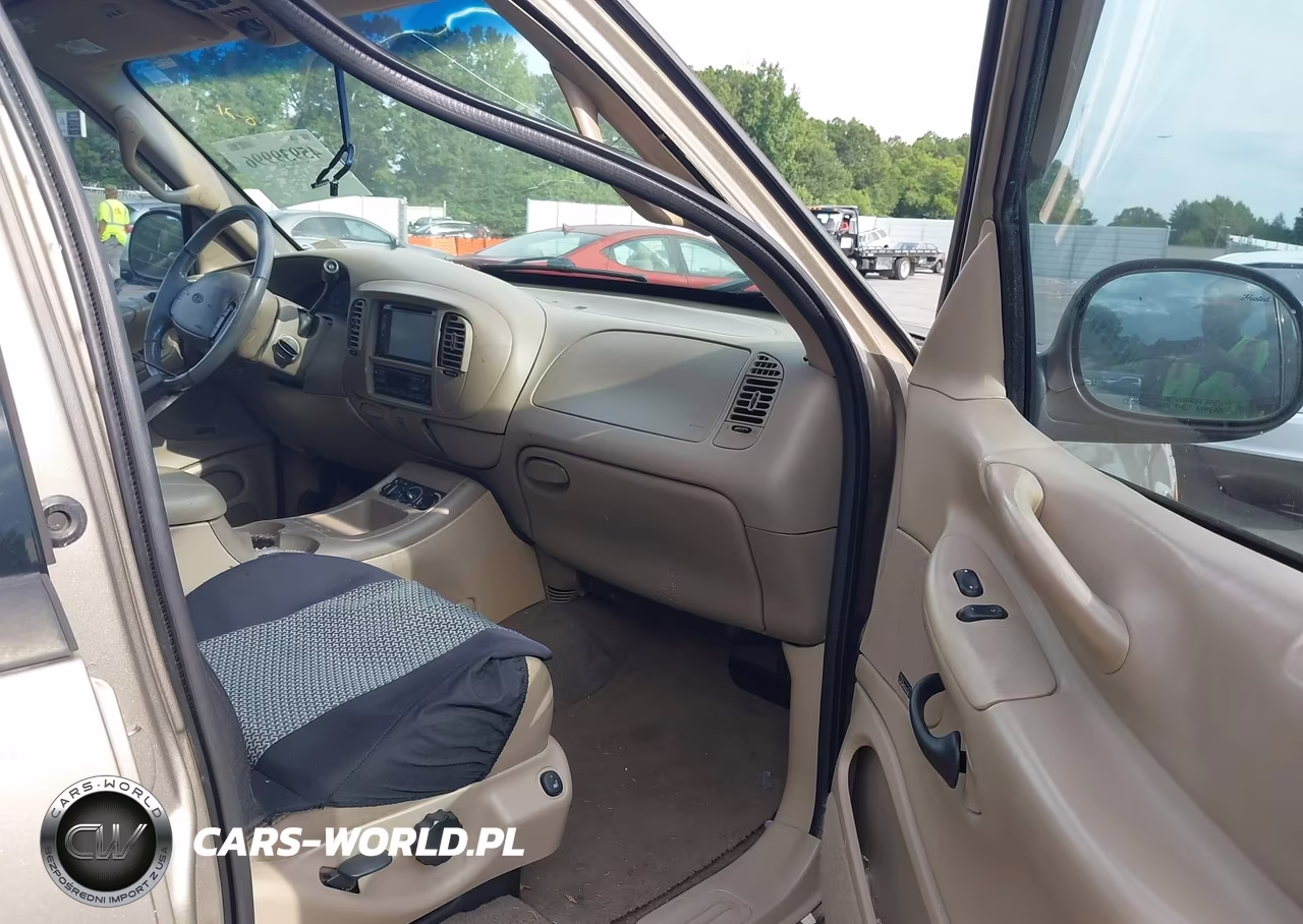 2002 Ford Expedition Eddie Bauer VIN:1FMRU17LX2LA24711 - 5