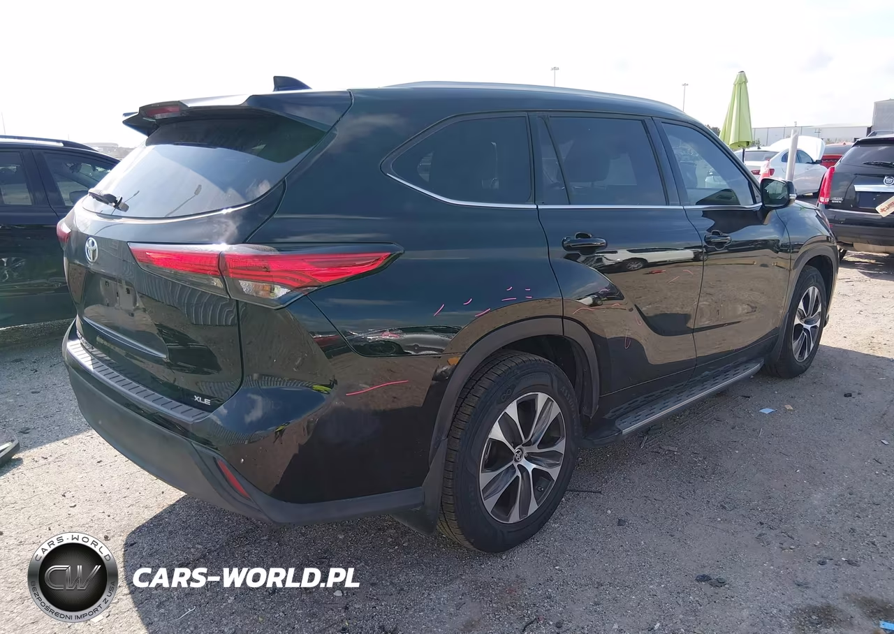 2022 Toyota Highlander Xle VIN:5TDGZRAH0NS130152 - 4