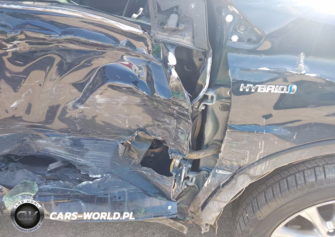 2018 Toyota Rav4 Hybrid Limited VIN:JTMDJREV4JD202339 - 18