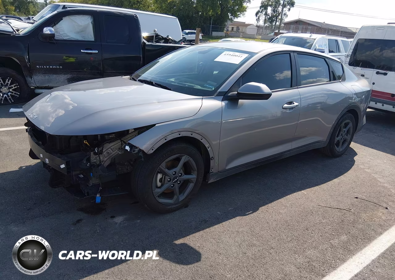 2025 Kia K4 Lxs VIN:3KPFT4DE9SE096946 - 2