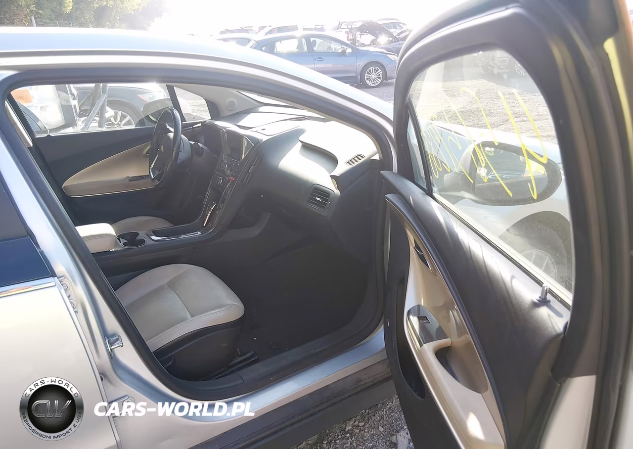 2012 Chevrolet Volt VIN:1G1RD6E49CU104017 - 5