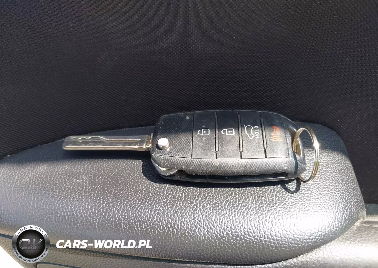 2018 Kia Soul + VIN:KNDJP3A51J7576233 - 11