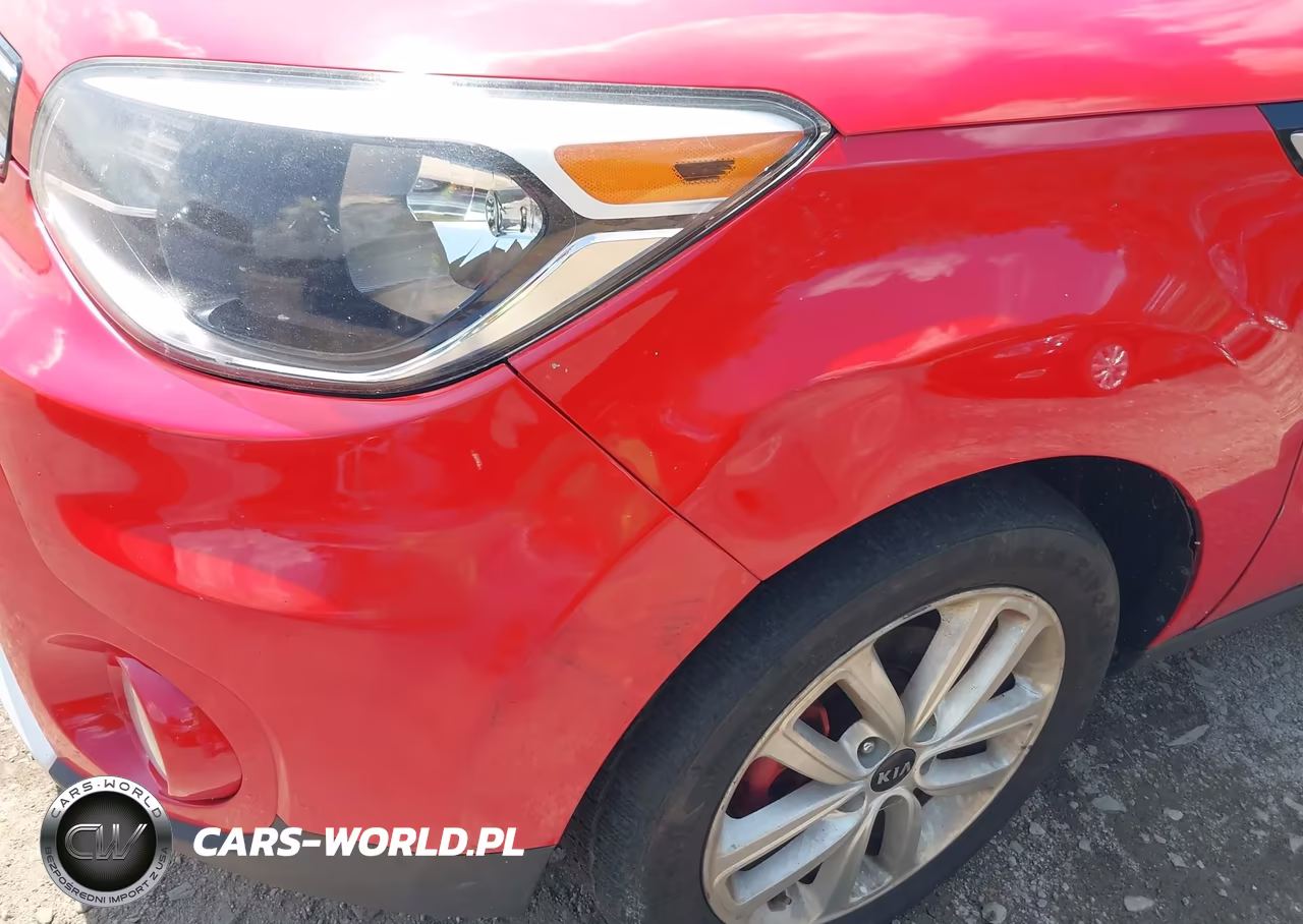 2018 Kia Soul + VIN:KNDJP3A51J7576233 - 17
