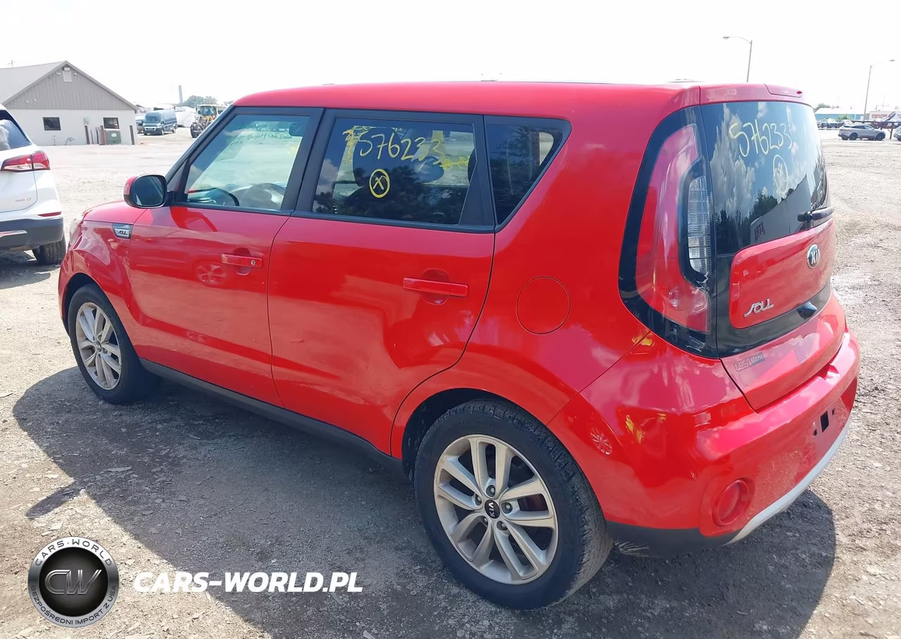 2018 Kia Soul + VIN:KNDJP3A51J7576233 - 3