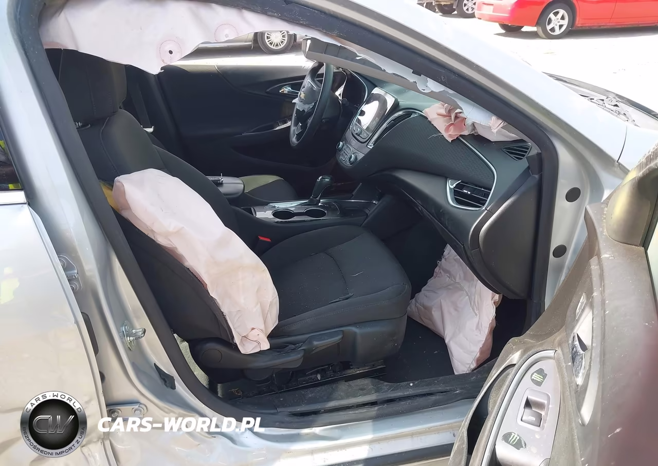 2019 Chevrolet Malibu Lt VIN:1G1ZD5ST4KF144353 - 5