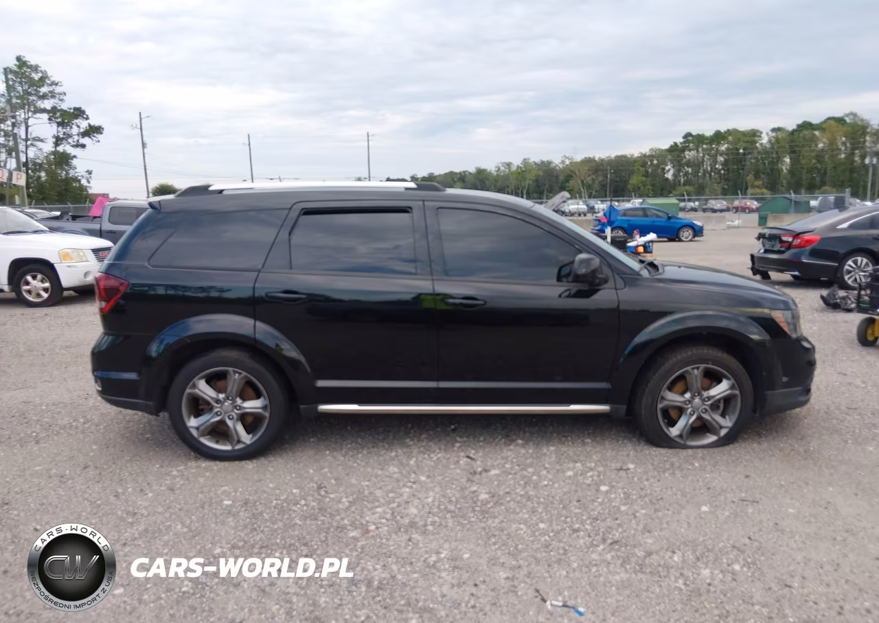 2017 Dodge Journey Crossroad Plus VIN:3C4PDCGB2HT524440 - 13