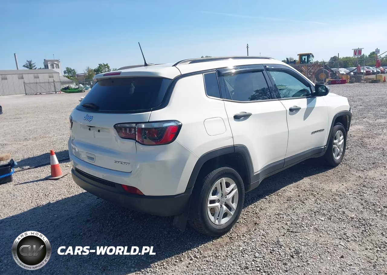 2017 Jeep New Compass Sport 4X4 VIN:3C4NJDABXHT647255 - 4