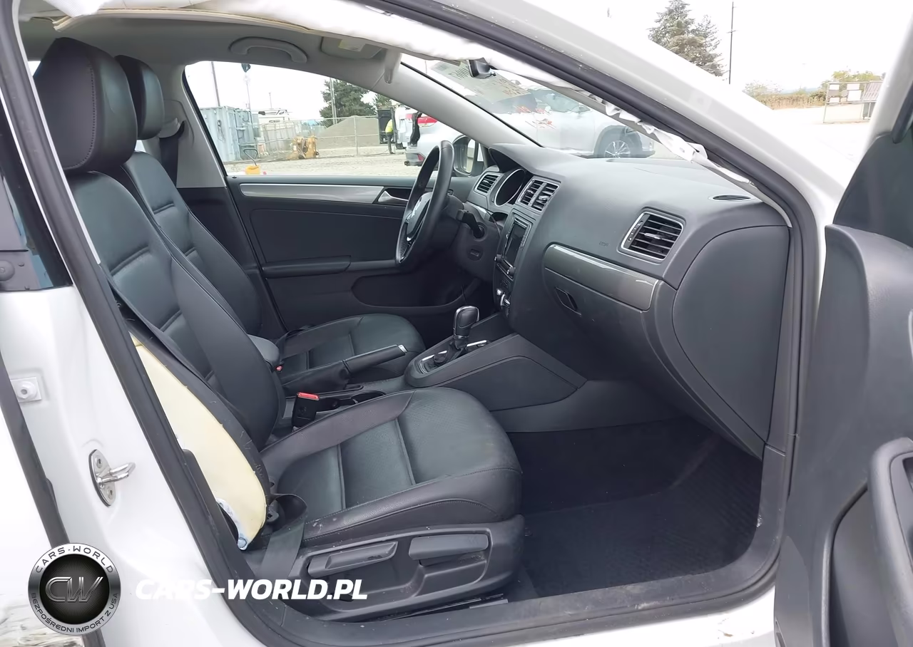 2018 Volkswagen Jetta 1.4T Se-1.4T Wolfsburg Edition VIN:3VWDB7AJXJM263796 - 5