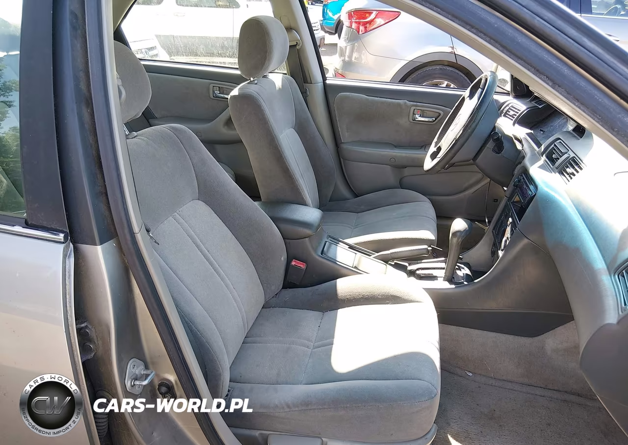 2001 Toyota Camry Le V6 VIN:JT2BF22K310304533 - 5