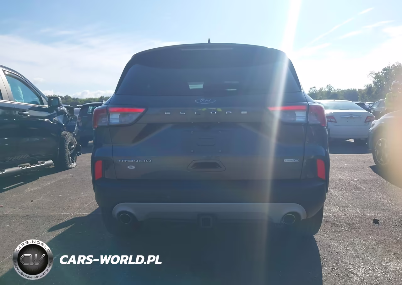 2020 Ford Escape Titanium VIN:1FMCU9J97LUB43040 - 16