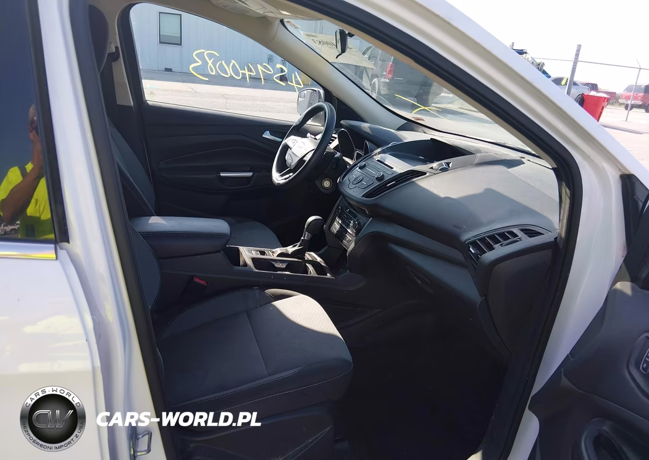 2017 Ford Escape Se VIN:1FMCU0GD7HUE95954 - 5