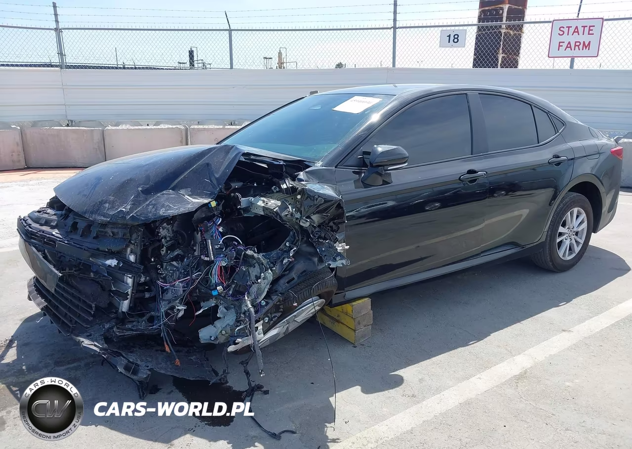 2026 Toyota Camry Le VIN:4T1DAACK1TU237543 - 2