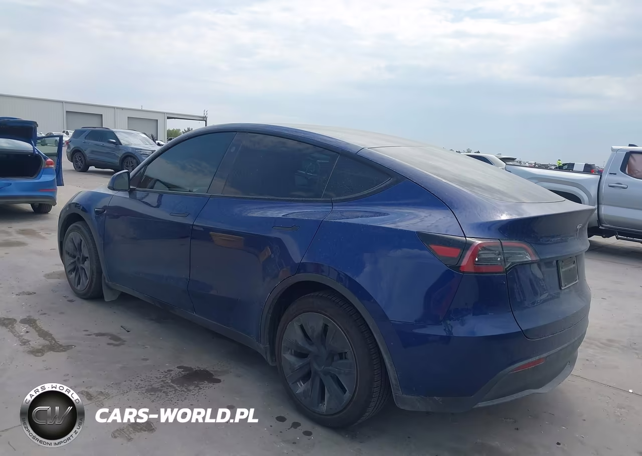 2024 Tesla Model Y Long Range Dual Motor All-Wheel Drive VIN:7SAYGDEE4RA279333 - 3