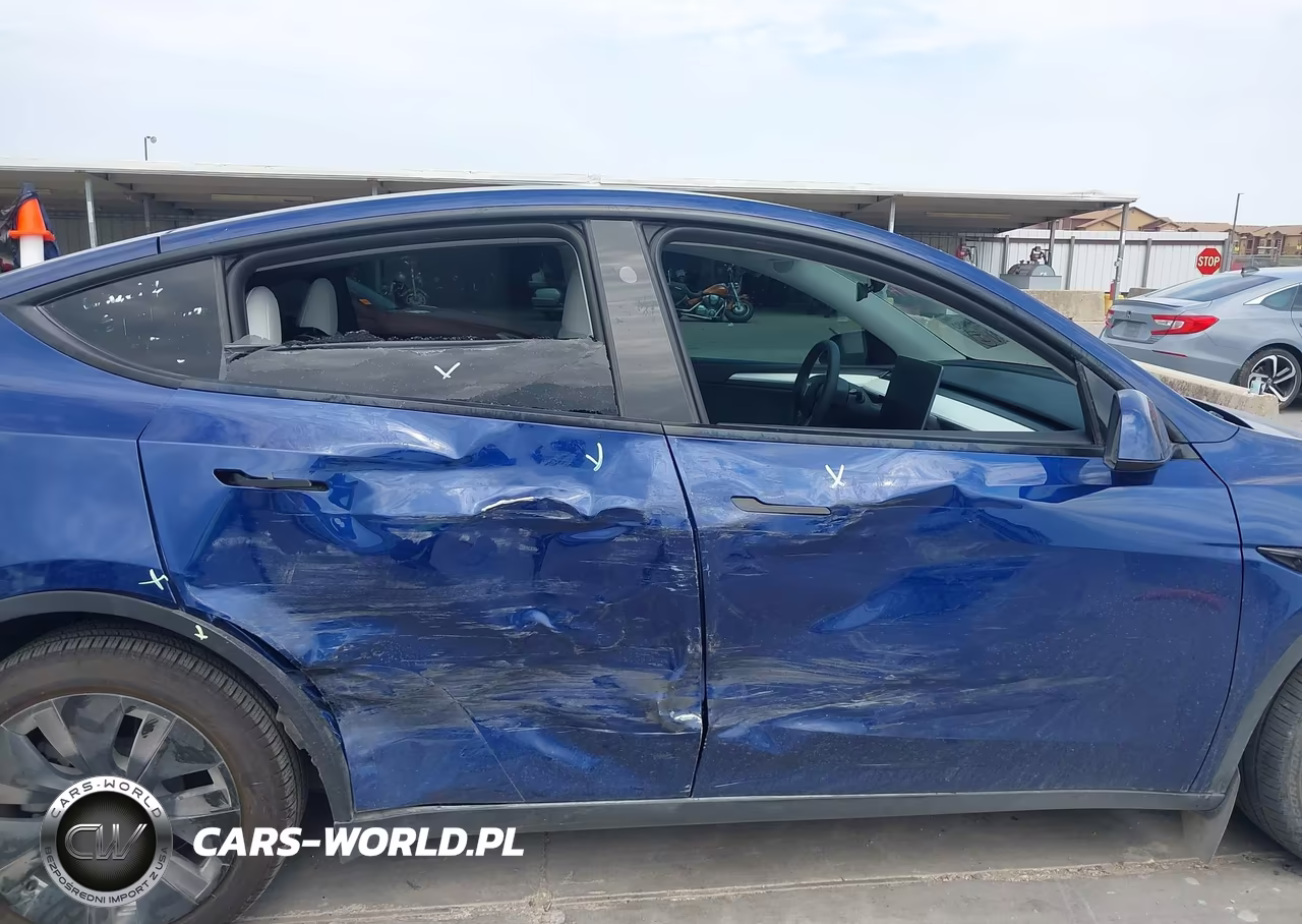 2024 Tesla Model Y Long Range Dual Motor All-Wheel Drive VIN:7SAYGDEE4RA279333 - 6