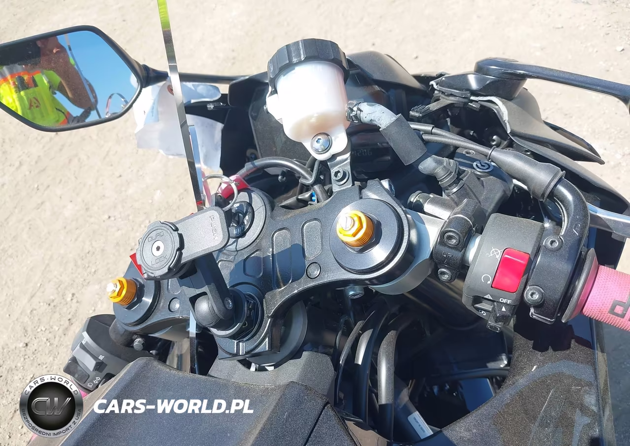 2025 Yamaha Yzfr7 VIN:JYARM38E0SA018228 - 7