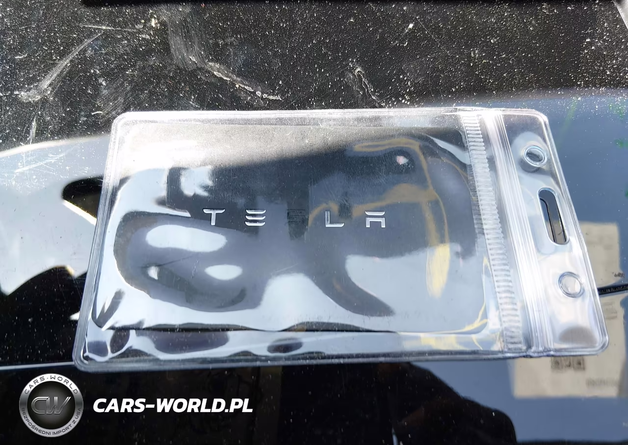 2018 Tesla Model 3 Long Range-Performance VIN:5YJ3E1EB8JF115382 - 11
