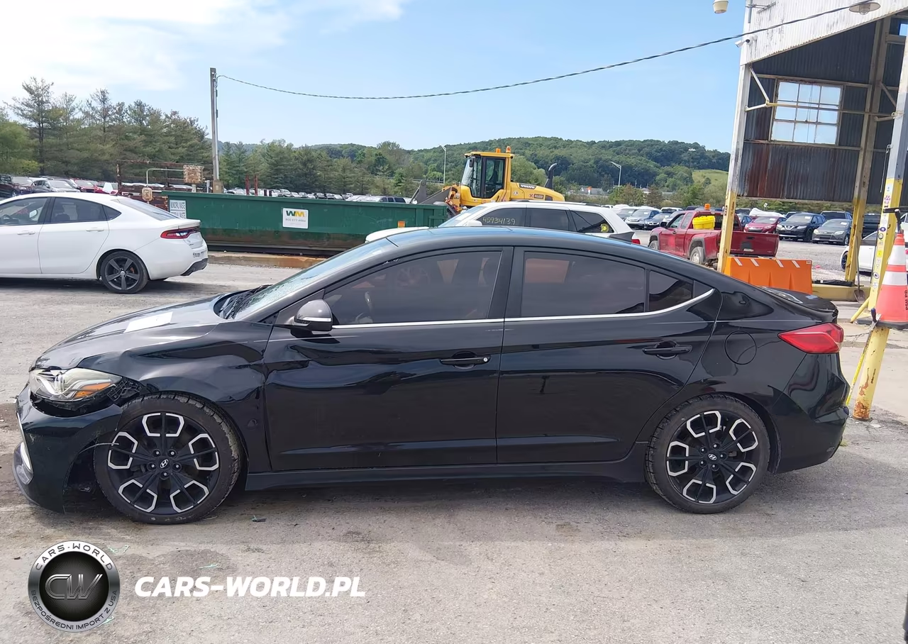 2018 Hyundai Elantra Sport VIN:KMHD04LB1JU535351 - 14