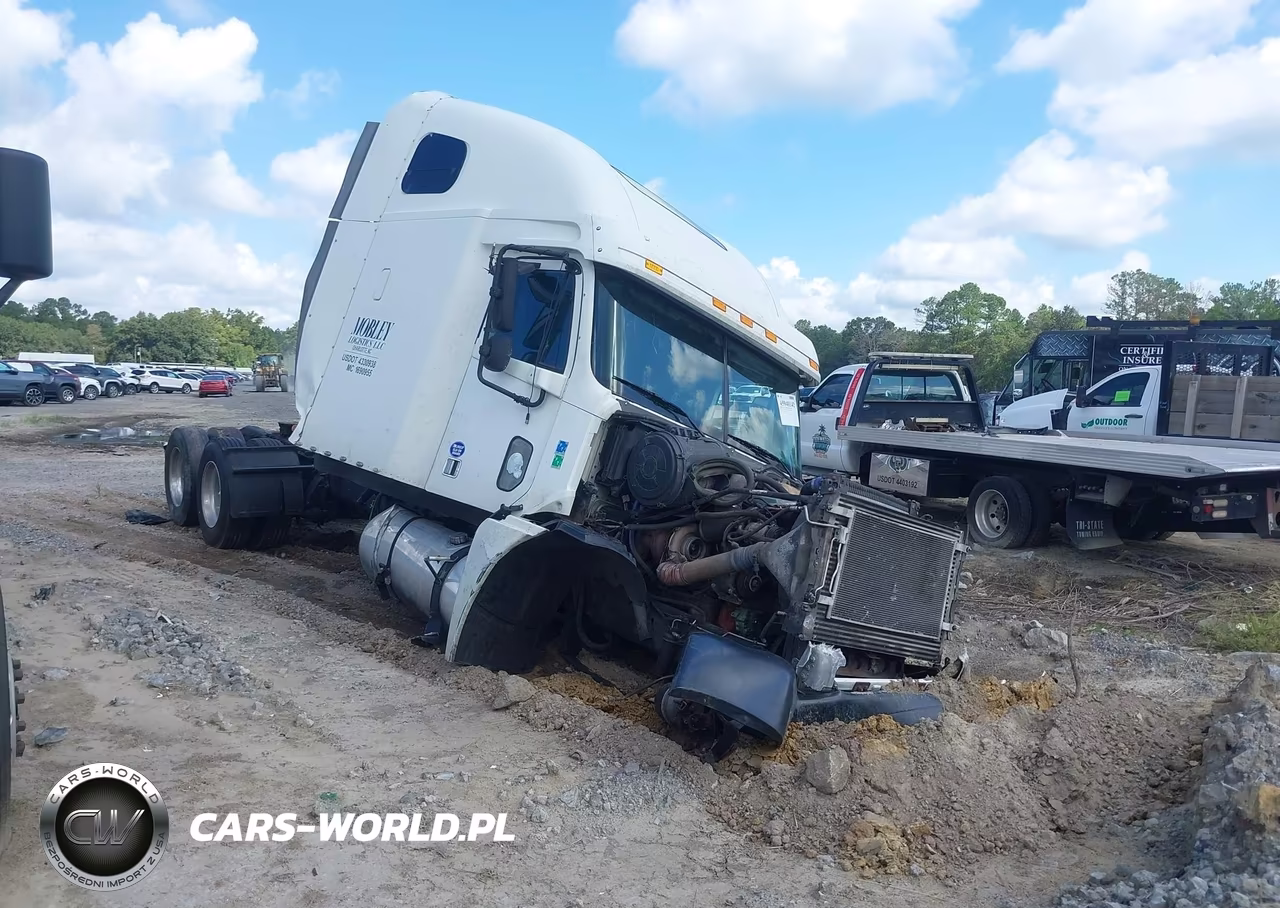 2006 Freightliner Conventional Columbia