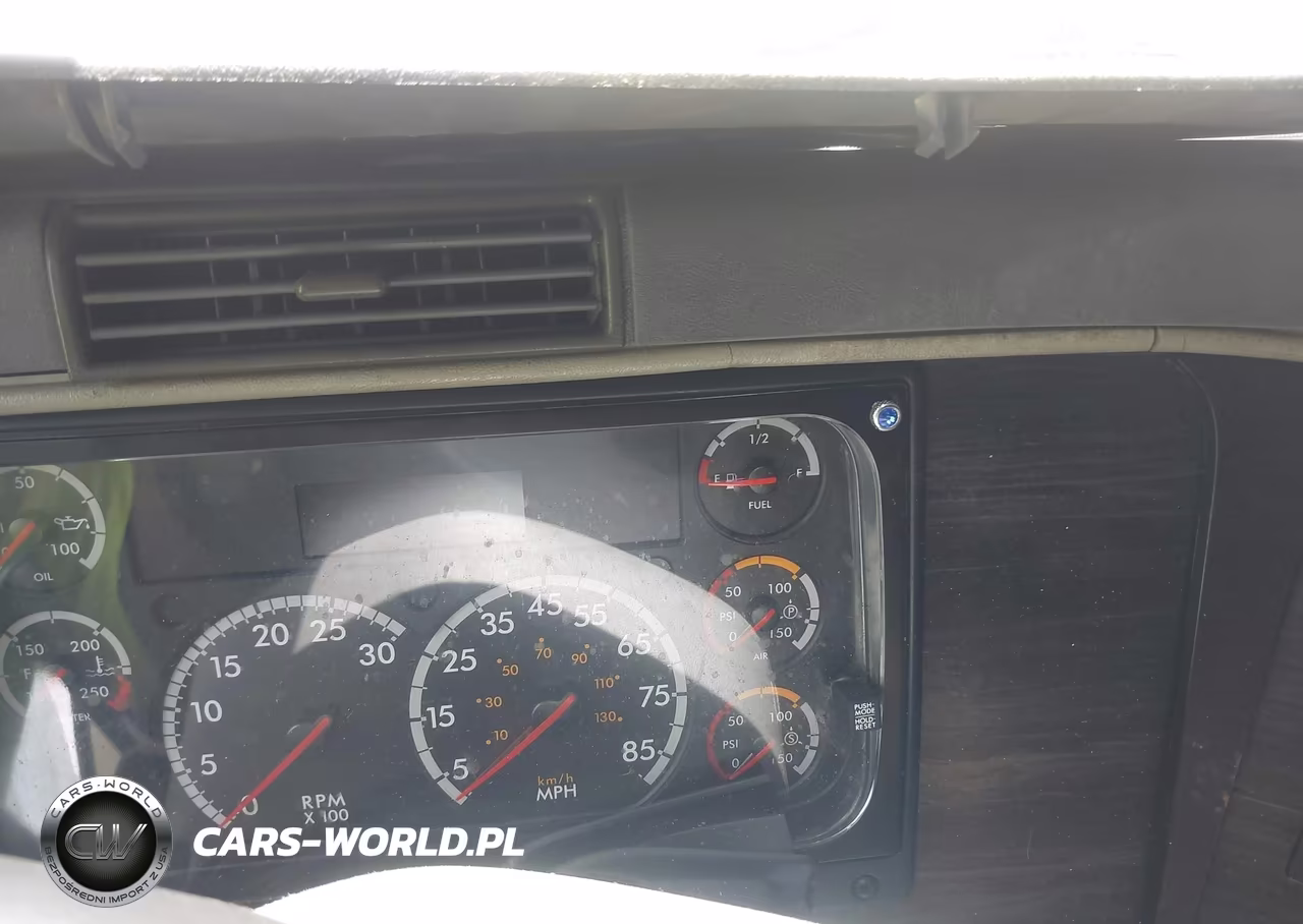 2006 Freightliner Conventional Columbia VIN:1FUJA6CK06LW38685 - 5