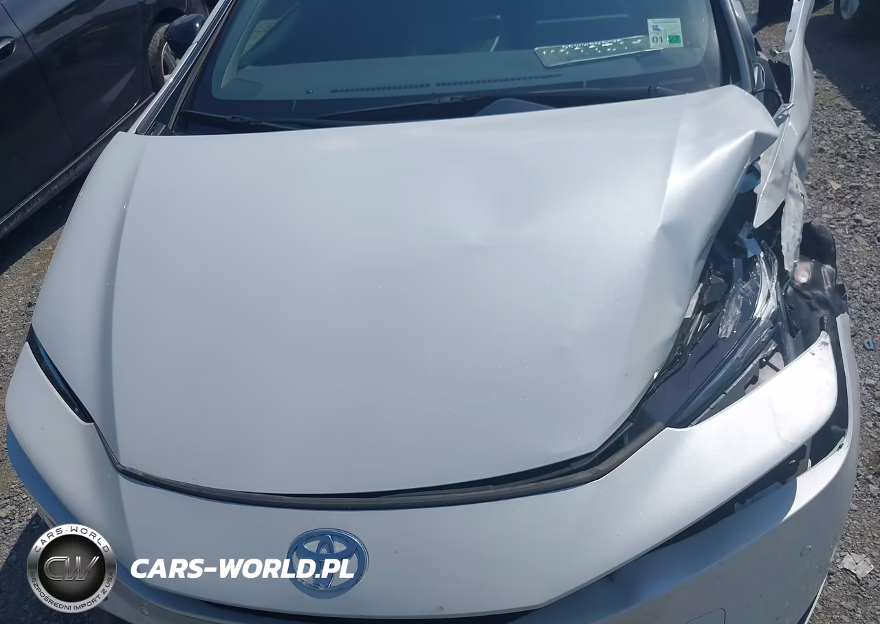 2026 Toyota Prius Le VIN:JTDACAAU7T3075736 - 10