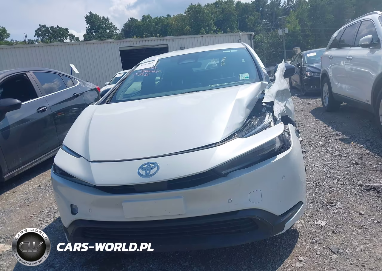 2026 Toyota Prius Le VIN:JTDACAAU7T3075736 - 12