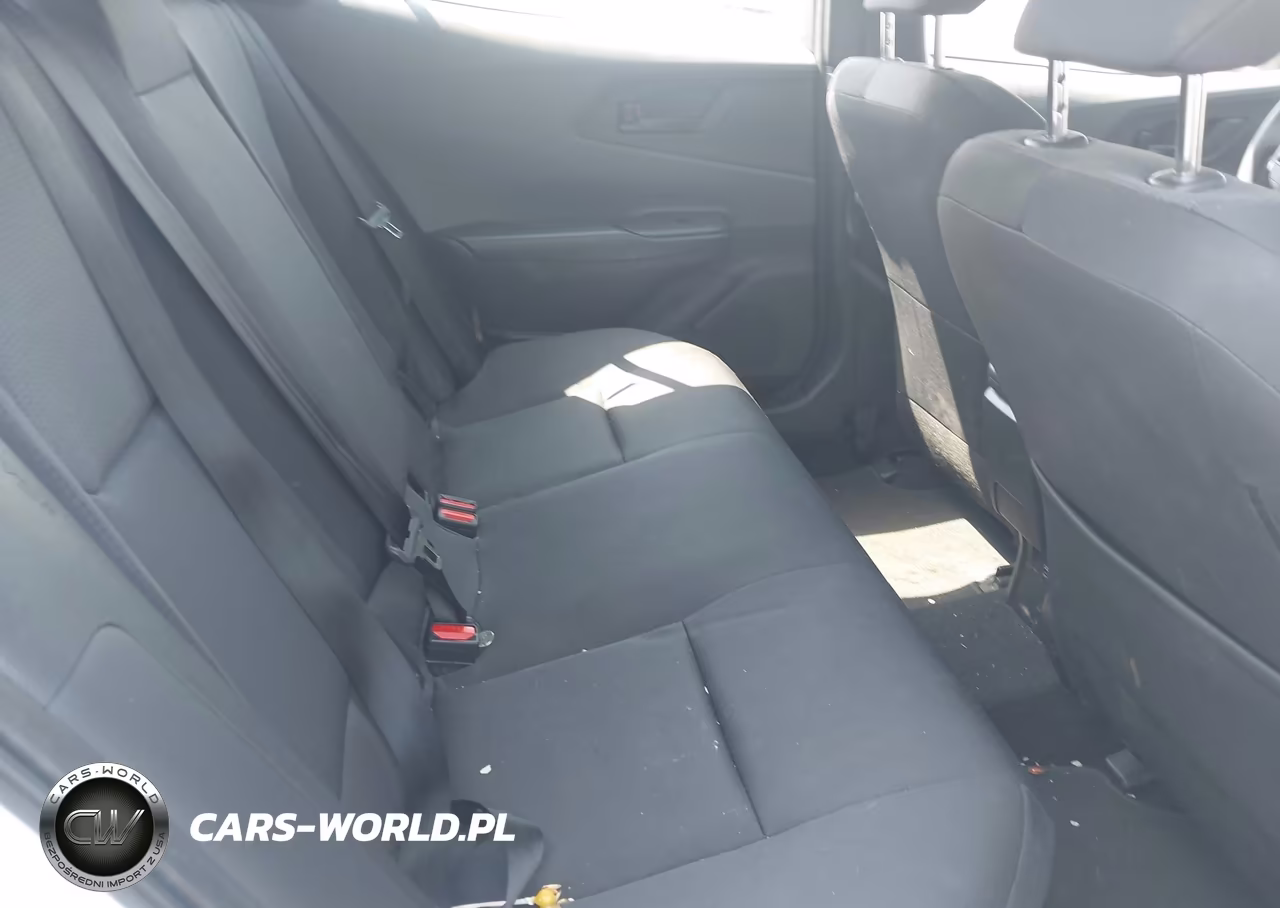 2026 Toyota Prius Le VIN:JTDACAAU7T3075736 - 8