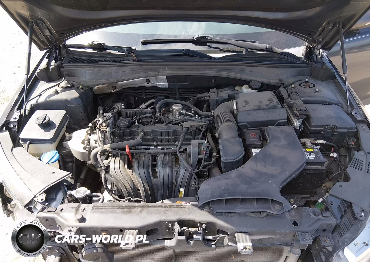 2019 Kia Optima S VIN:5XXGT4L37KG319111 - 10