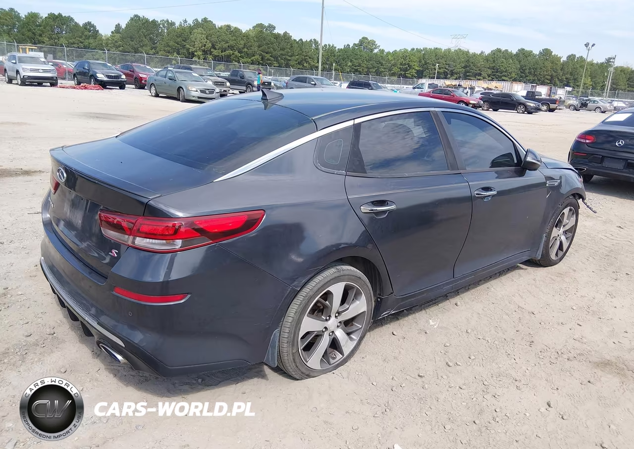 2019 Kia Optima S VIN:5XXGT4L37KG319111 - 4