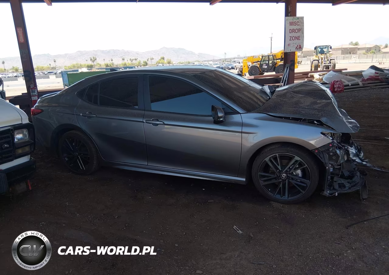 2026 Toyota Camry Xse VIN:4T1DAACK2TU704632 - 12