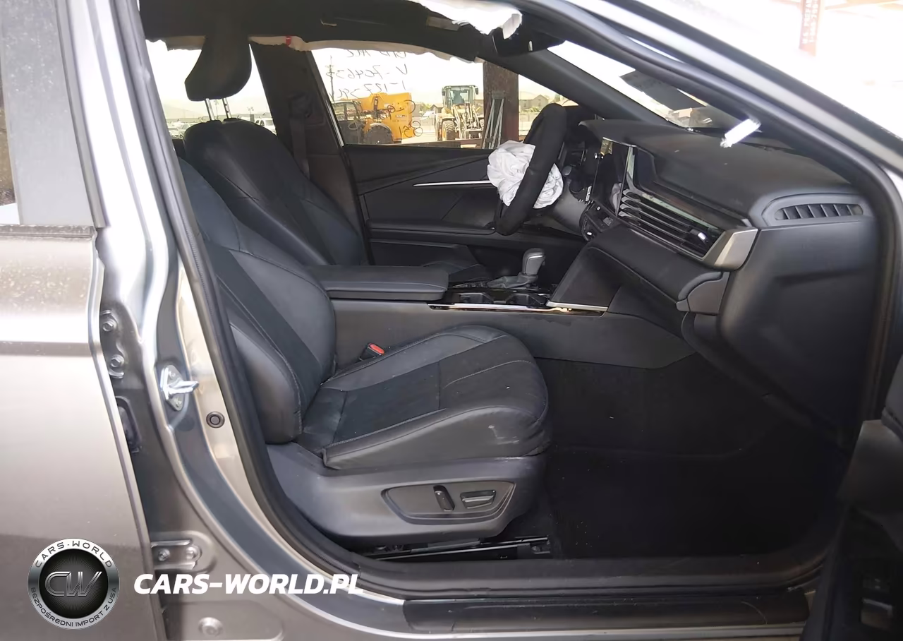 2026 Toyota Camry Xse VIN:4T1DAACK2TU704632 - 5