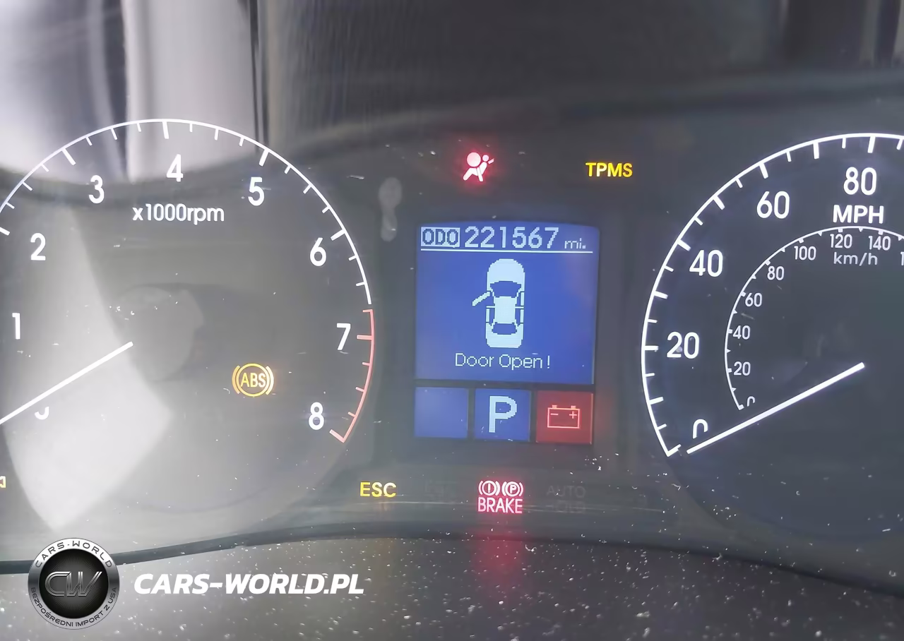 2012 Hyundai Genesis 3.8 VIN:KMHGC4DD8CU200658 - 7