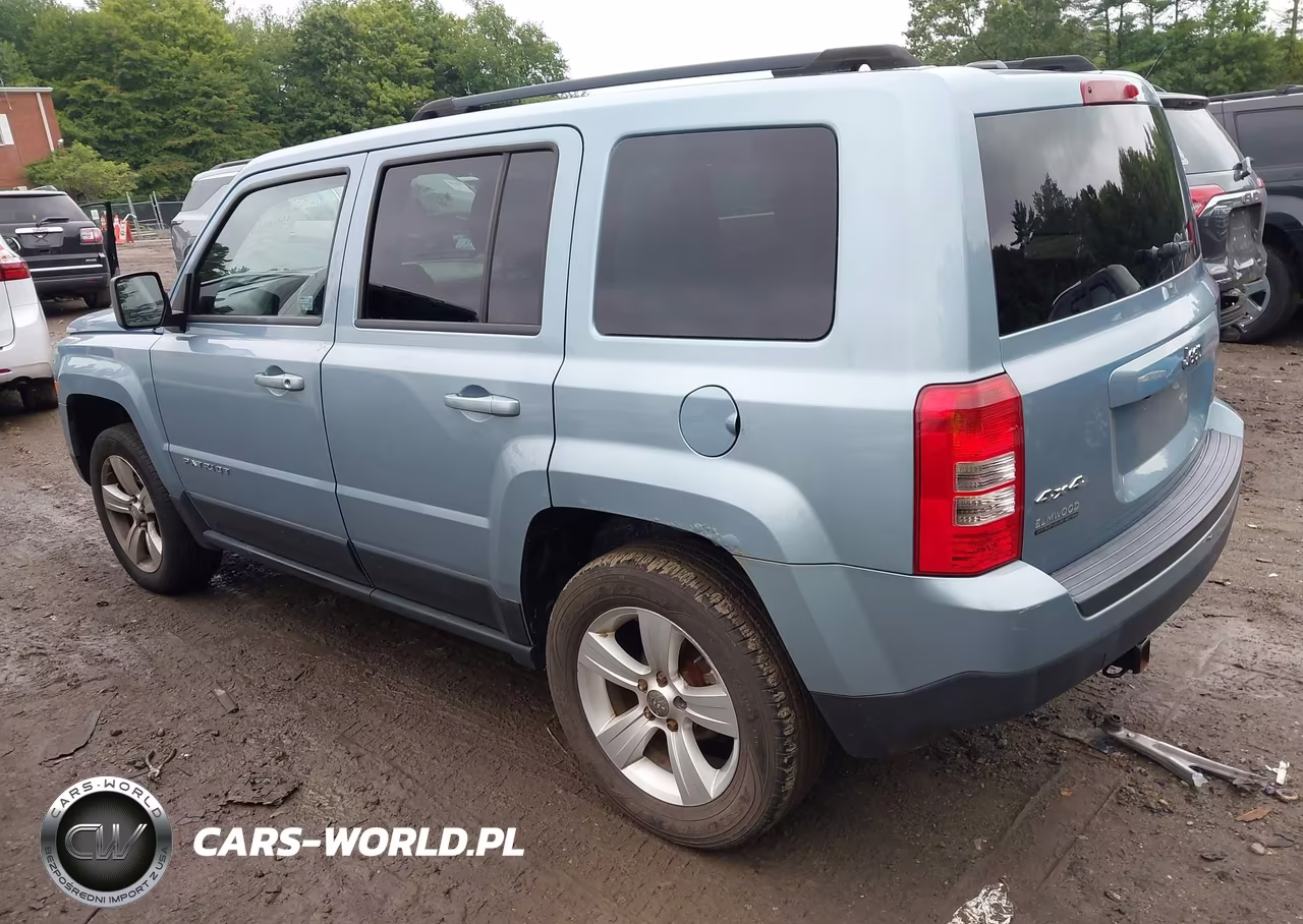 2013 Jeep Patriot Latitude VIN:1C4NJRFB4DD186222 - 3