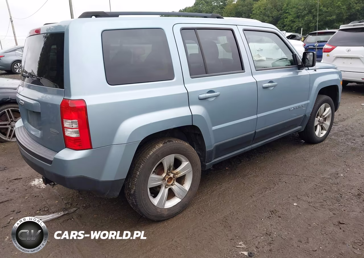2013 Jeep Patriot Latitude VIN:1C4NJRFB4DD186222 - 4