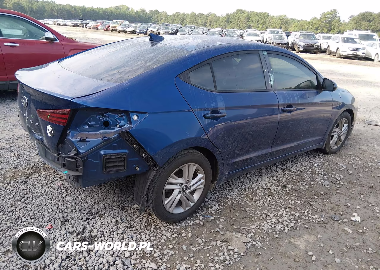 2020 Hyundai Elantra Value Edition VIN:5NPD84LF9LH586058 - 4